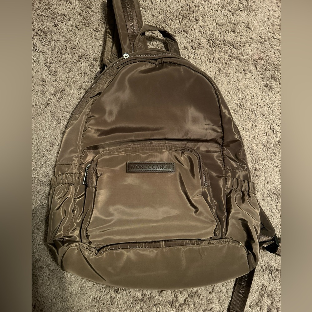 Moroccanoil backpack & NWOT Moroccanoil Large Duffle Tote Bag, Brown